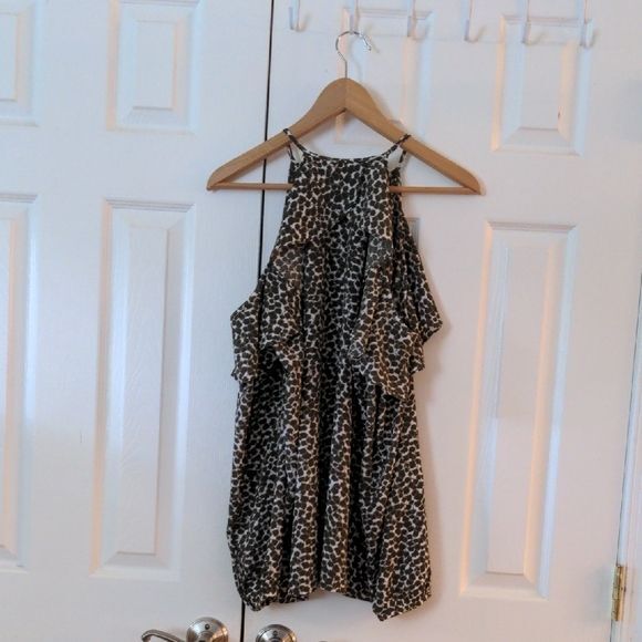 Michael Kors Black and White cold shoulder Blouse - Picture 8 of 8